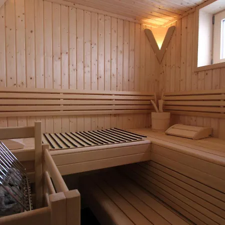 木屋 Spacious Chalet In With Jacuzzi 卡普伦