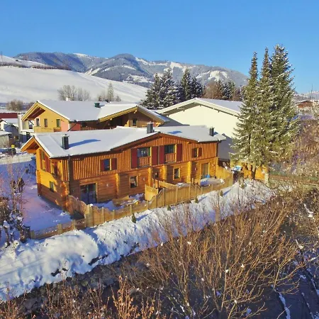 Spacious Chalet In With Jacuzzi Kaprun