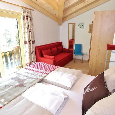 Spacious Chalet In With Jacuzzi