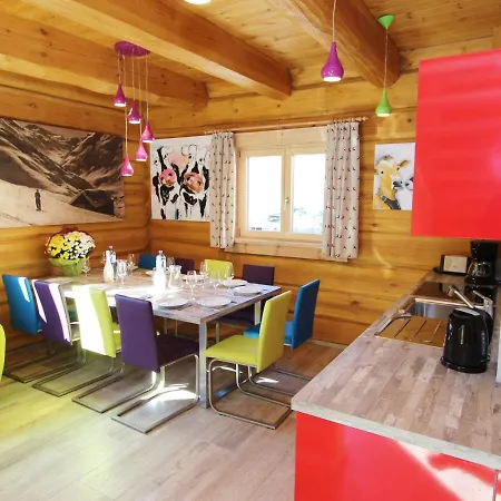 木屋 Spacious Chalet In With Jacuzzi *